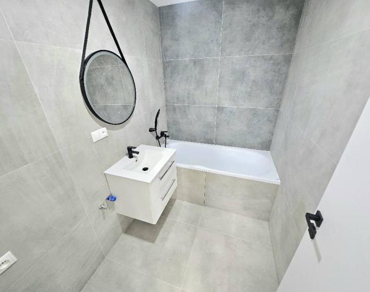 3 izbový byt Bánovce nad Bebravou/CENTRUM- STRED/NOVÁ REKONŠTRUKCIA