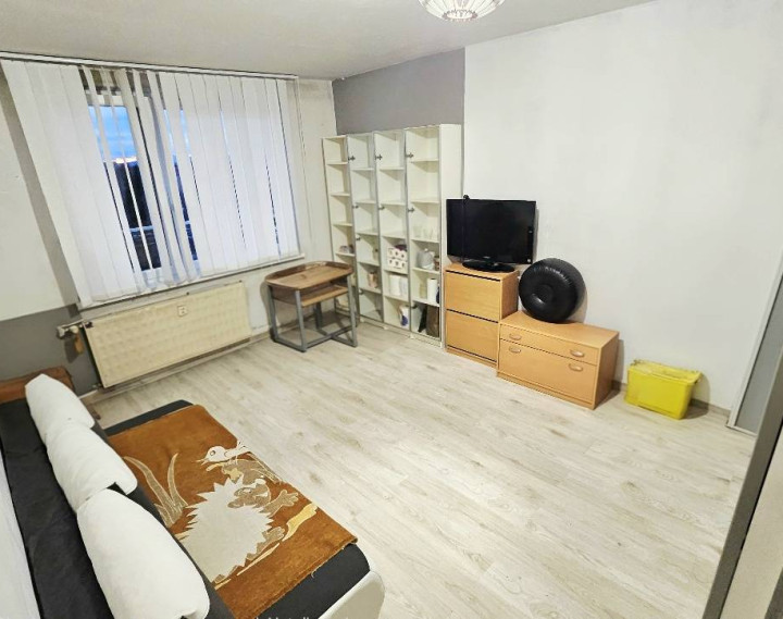 2,5 izbový byt Bánovce nad Bebravou/CENTRUM- STRED/KOMLETNÁ REKONŠTRUK