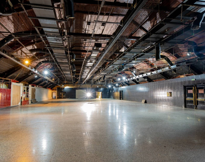 Obchodný priestor, 1207 m², Cintorínska ul, BA–I Staré Mesto