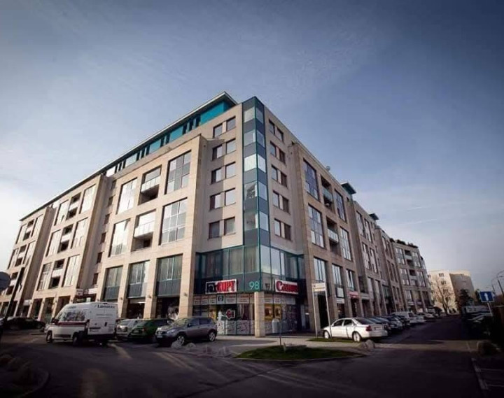 Na predaj obchodný priestor v polyfunkčnej budove, Vajnorská ul.