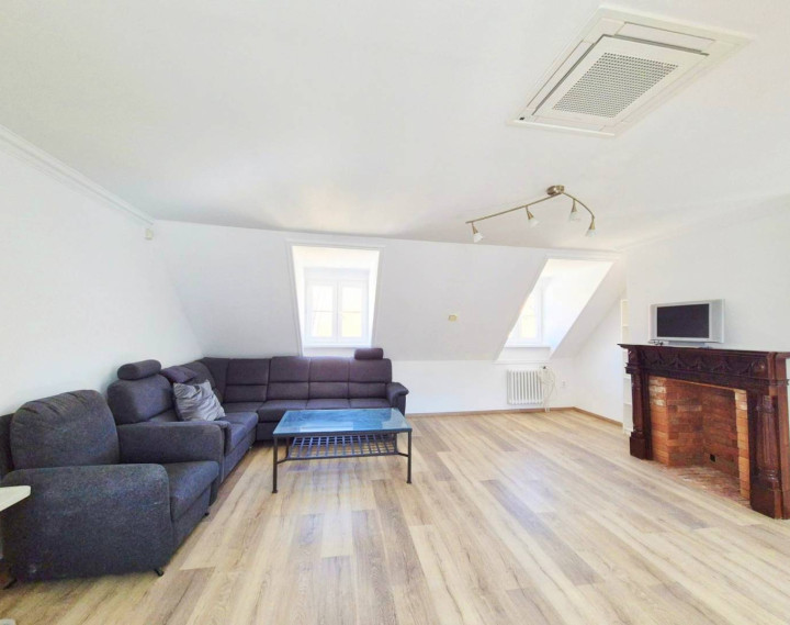 Na prenájom nádherný a štýlový 4-izbový byt, Klariská ulica, ihneď 