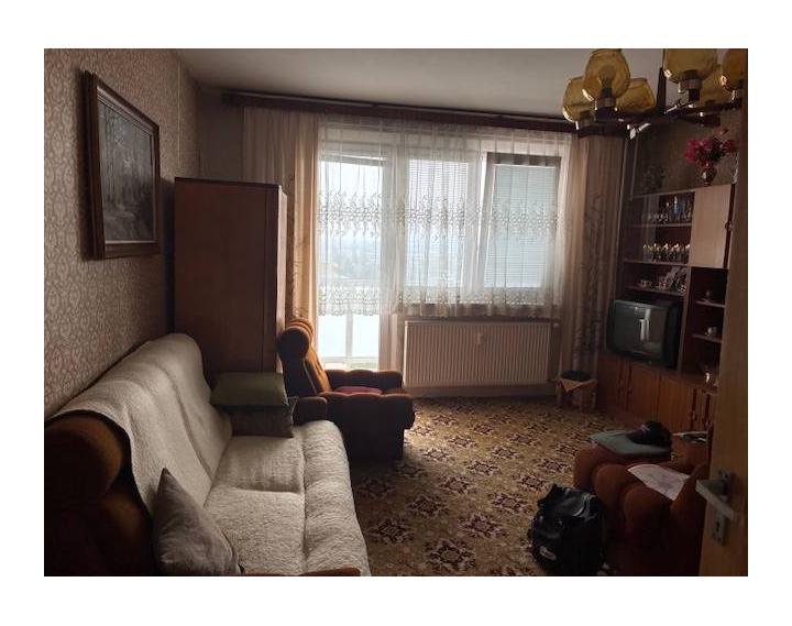 Predám 2 izbový byt Dubnica nad Váhom, 53 m2