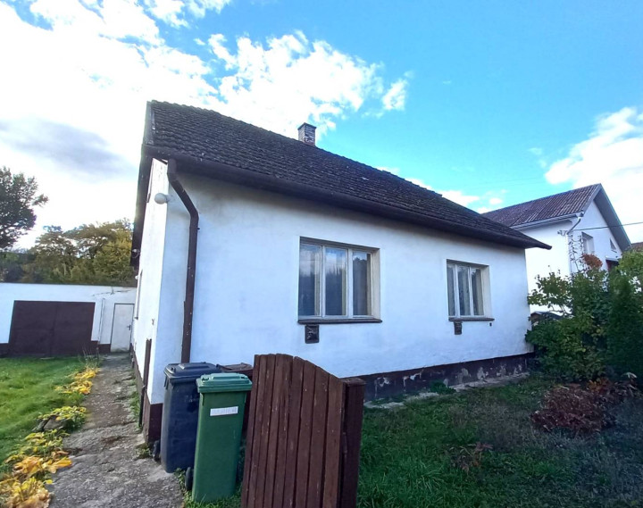 *REZERVOVANÉ* Rodinný dom Nemšová, časť Ľuborča