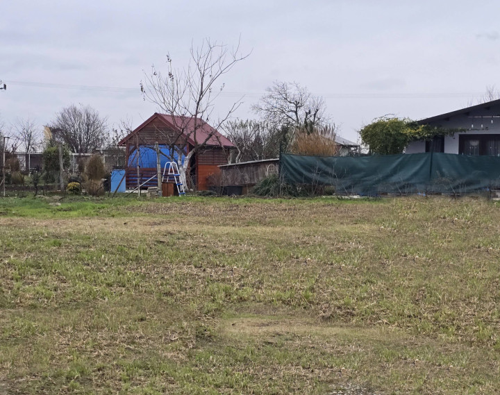 Predaj pozemku 401 m² v záhradkárskej oblasti – Drahovce Hať
