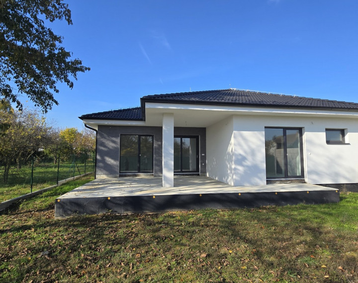 4-izbovy bungalov pri Piestanoch | novostavba 2026 | nizke naklady