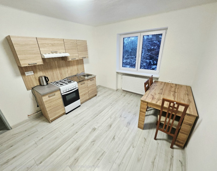 PRENÁJOM Bánovce nad Bebravou/ 2 IZBOVÝ BYT/SEVER/ ČIASTOČNE ZARIADENÝ