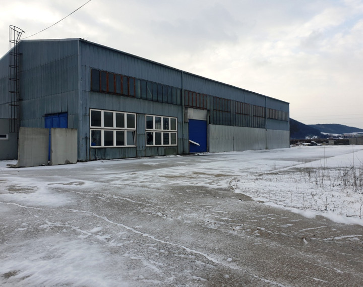 Priemyselný objekt 8000 m2 s halou 991 m2 - Tr. Bohuslavice