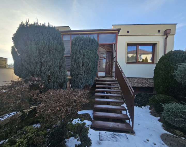 EXKLUZÍVNA PONUKA   Rodinný dom Topoľčany