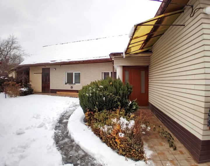 Rodinný dom, Nemšová časť Ľuborča, pozemok 1064 m2