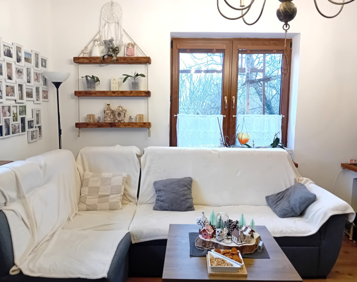 Rodinný dom, Vršatské Podhradie, okres Ilava