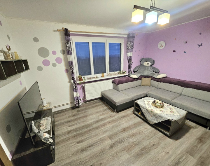 RODINNÝ DOM- VEĽKÉ CHLIEVANY- POZEMOK 1001 m2- 5 IZBOVÝ