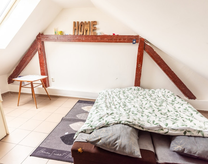 Na prenájom izba v RD - Padlých hrdinov, Bratislava II. ihneď voľná