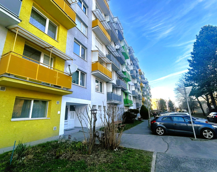 Exkluzívne: Predaj 4 izbový byt Piešťany – Sídlisko Juh, 84 m², balkón, 2. poschodie