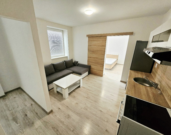 PRENÁJOM Bánovce nad Bebravou /1,5 IZBOVÝ BYT/BALKÓN/PIVNICA