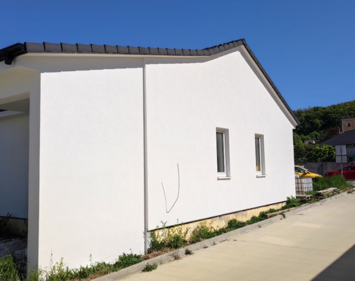 Novostavba rodinného domu-bungalov, Sokolovce