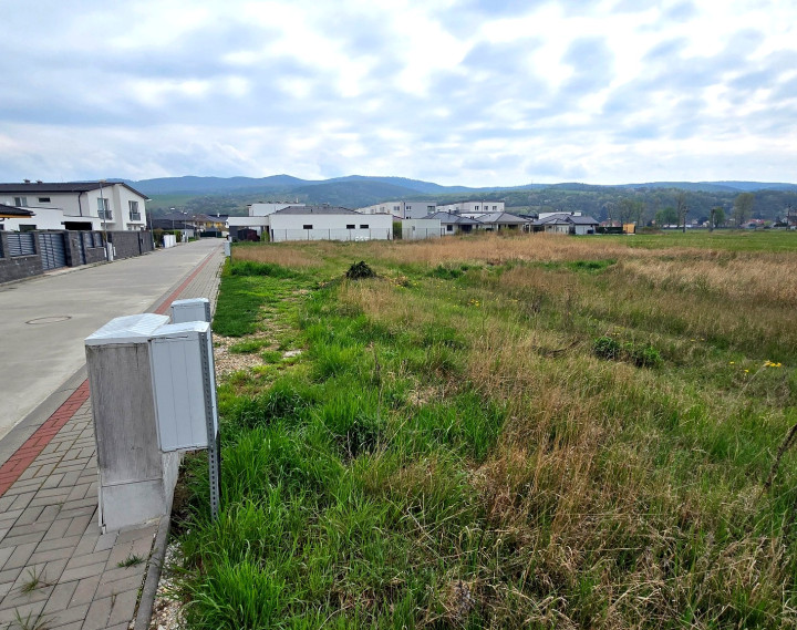 Stavebný pozemok v obci Banka pri Piešťanoch – 790 m²