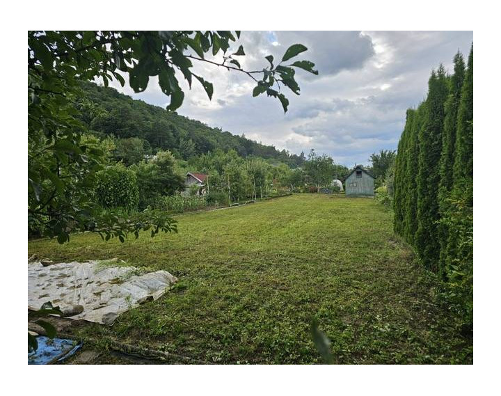 Predám rekreačný stavebný pozemok Dubnica nad Váhom, 470 m2