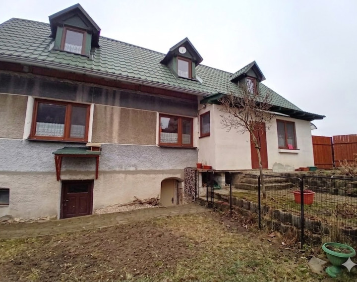 Rodinný dom, Vršatské Podhradie, okres Ilava