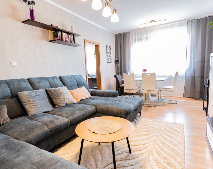 ZNÍŽENÁ CENA - 3-izbový byt po čiastočnej rekonštrukcii, s balkónom, komorou a pivnicou, Šaľa - Veča