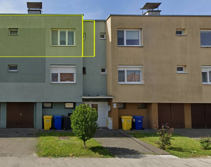 ***Takéto byty sa zvyčajne dedia, nie predávajú*** 3-izbový byt s balkónom, záhradou a garážou – Sadová ulica, Piešťany