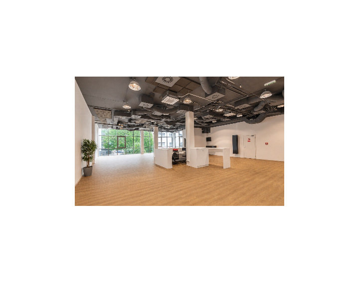Na prenájom reprezentatívny priestor 231 m² – Dunajská ulica, Staré Mesto, bez provízie, voľný ihneď