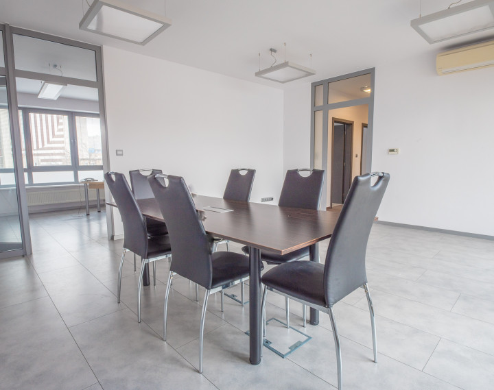 Reprezentatívne administratívne priestory s terasou, Dunajská ul. 124 m², od 08/2026