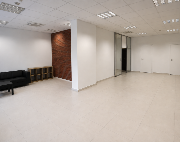 Obchodný priestor na prenájom, 90 m², Šumavská ulica, BA – Ružinov, ihneď voľný + parkovacie miesto
