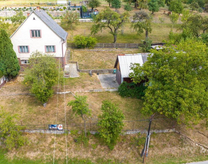 REZERVOVANÉ* Na predaj Rodinný dom LEDNICA, pozemok 1064 m2