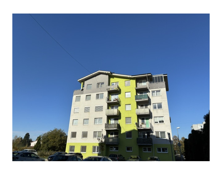 EXKLUZÍVNE* Predám 2 izbový byt Ilava, ul. SNP - 58 m2