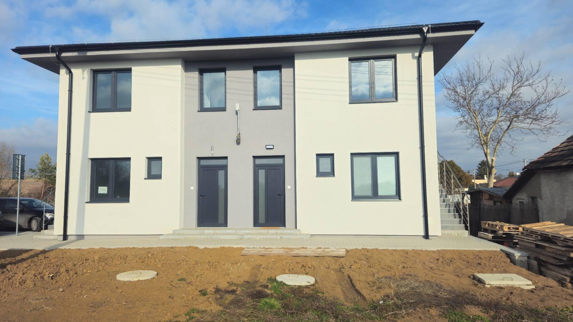 4 izbový byt (80m2)so záhradkou v obci Kamanová -REZERVOVANÉ