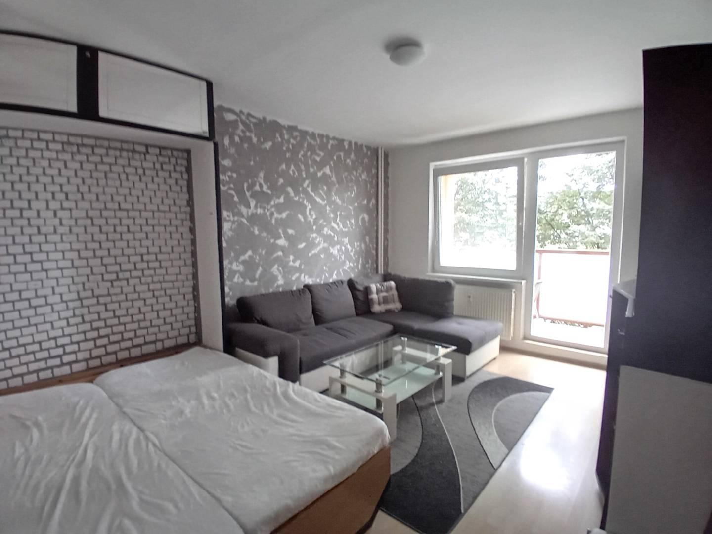 Prenájom krásny 2-izbový byt + loggia v peknom, tichom prostredí, Nové