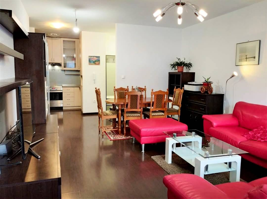 Na prenájom 2-izbový byt s terasou, 75 m², Kvetná ulica, Rovinka