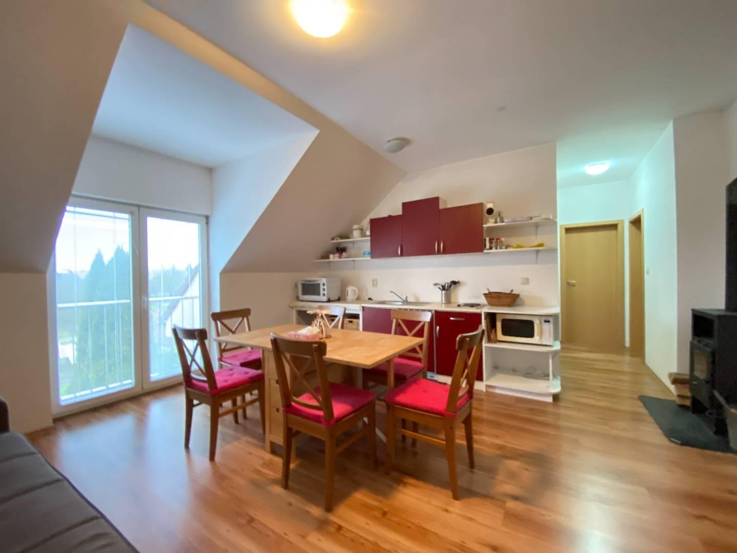 Rodinný dom v Nemšovej, pozemok 1000 m2