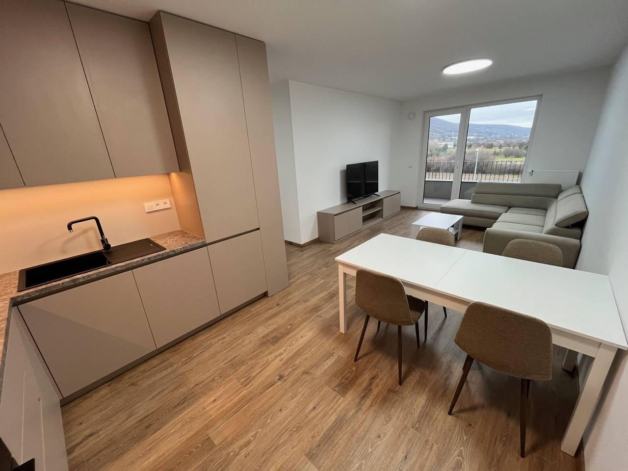 Kúpim 1 izbový byt V Piešťanoch.