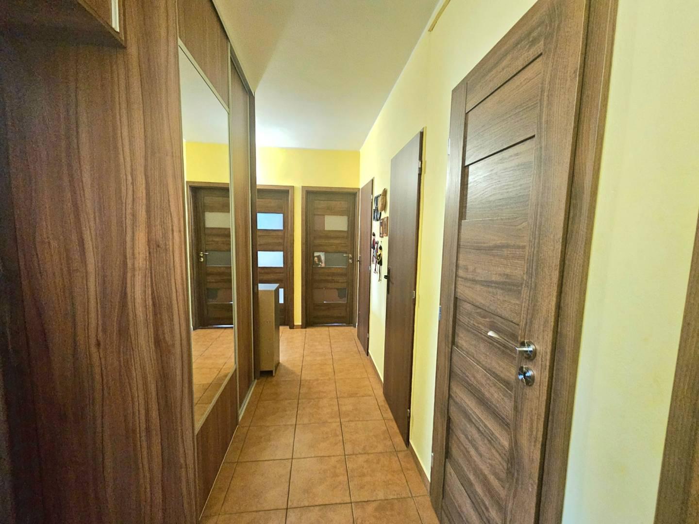 Trojizbový byt v kúpeľnom meste Trenčianske Teplice 