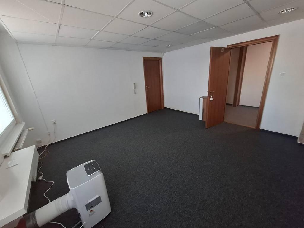 Prenájom kancelárskych priestorov, Vrbovská Cesta, Piešťany