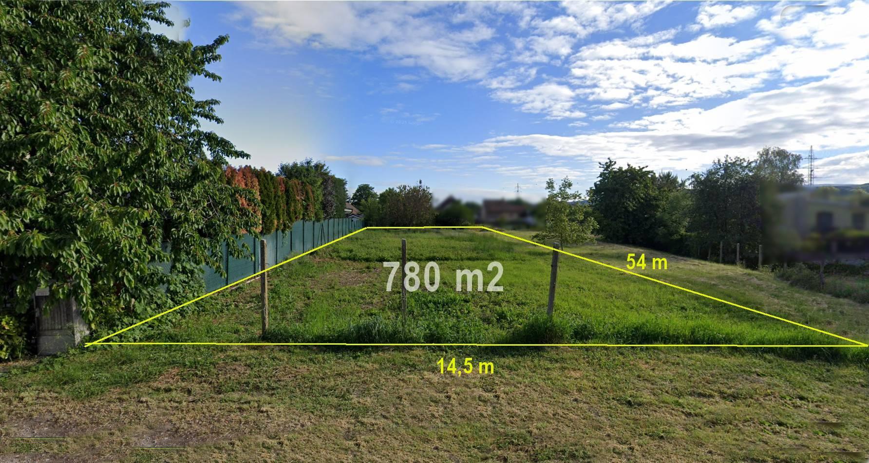 Stavebný pozemok 780 m² – Brunovce, okres Nové Mesto nad Váhom