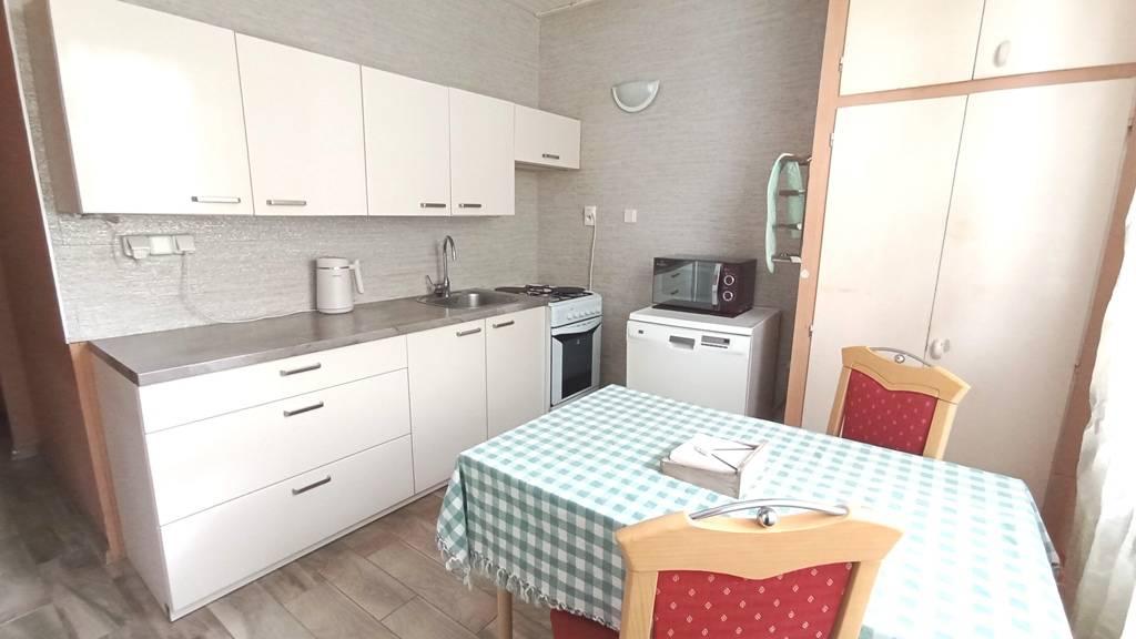 REZERVOVANÉ Veľký 3 izbový byt 74 m2 v blízkosti parku, Nitra 