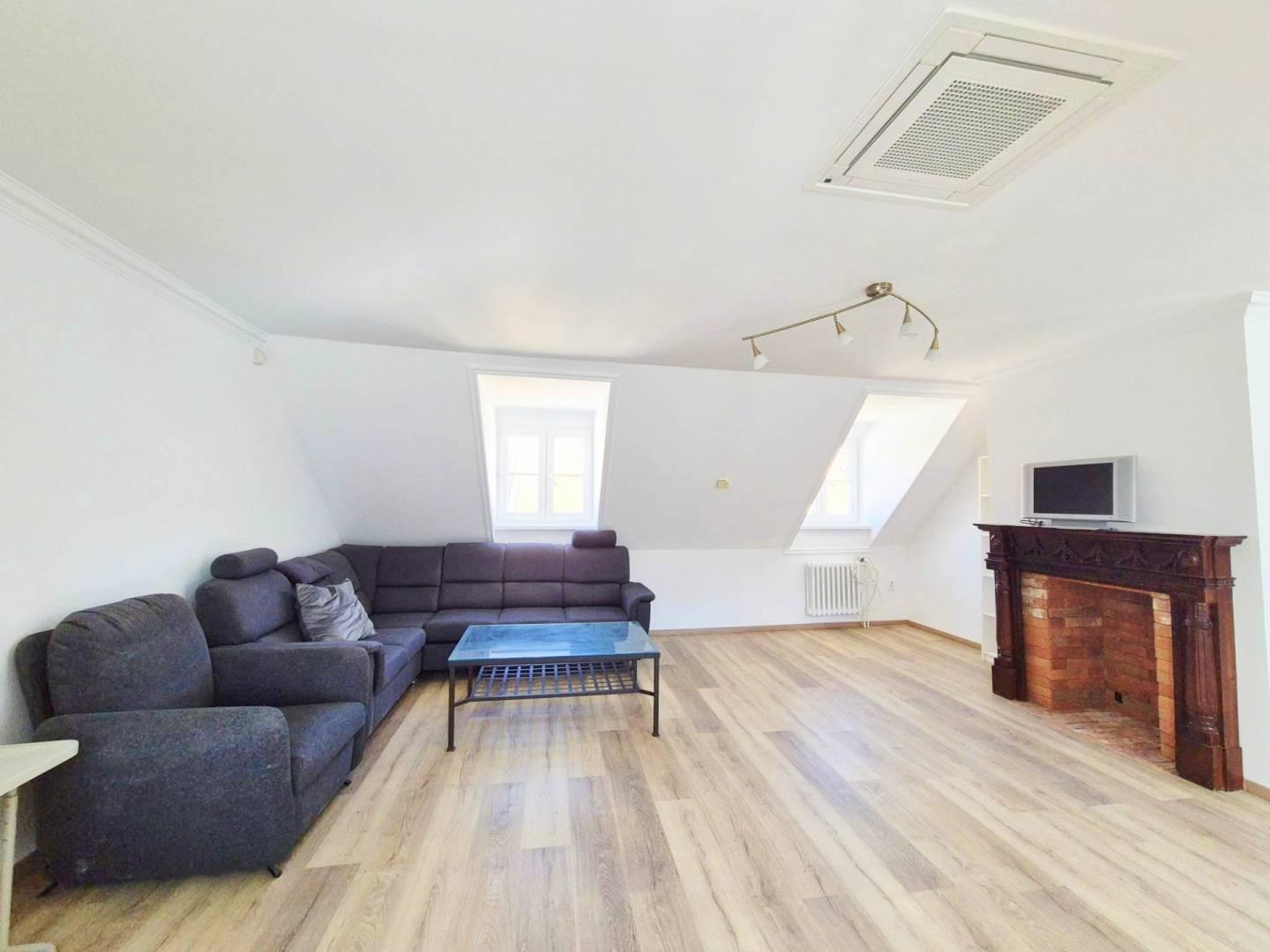 Na prenájom nádherný a štýlový 4-izbový byt, Klariská ulica, ihneď 