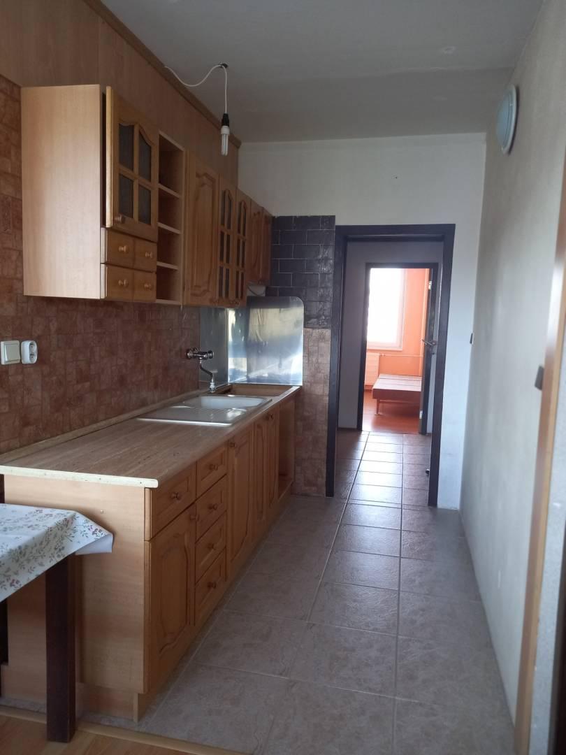 *REZERVOVANÉ* Veľký slnečný 3,5 izbový byt, Dubnica nad Váhom (Rozptyl