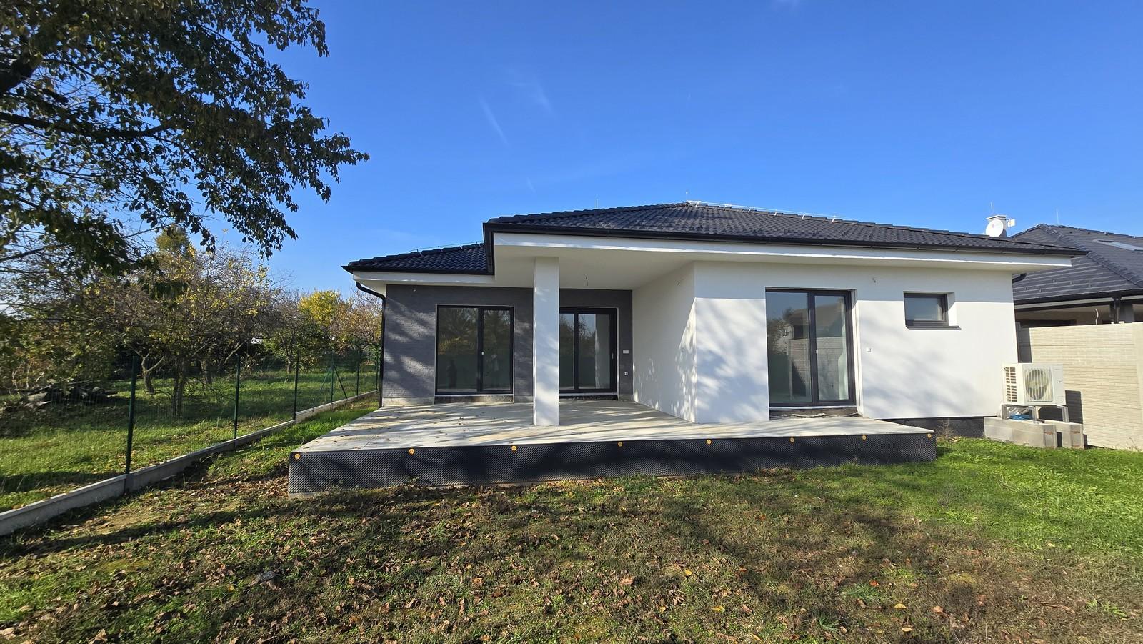 4-izbovy bungalov pri Piestanoch | novostavba 2026 | nizke naklady