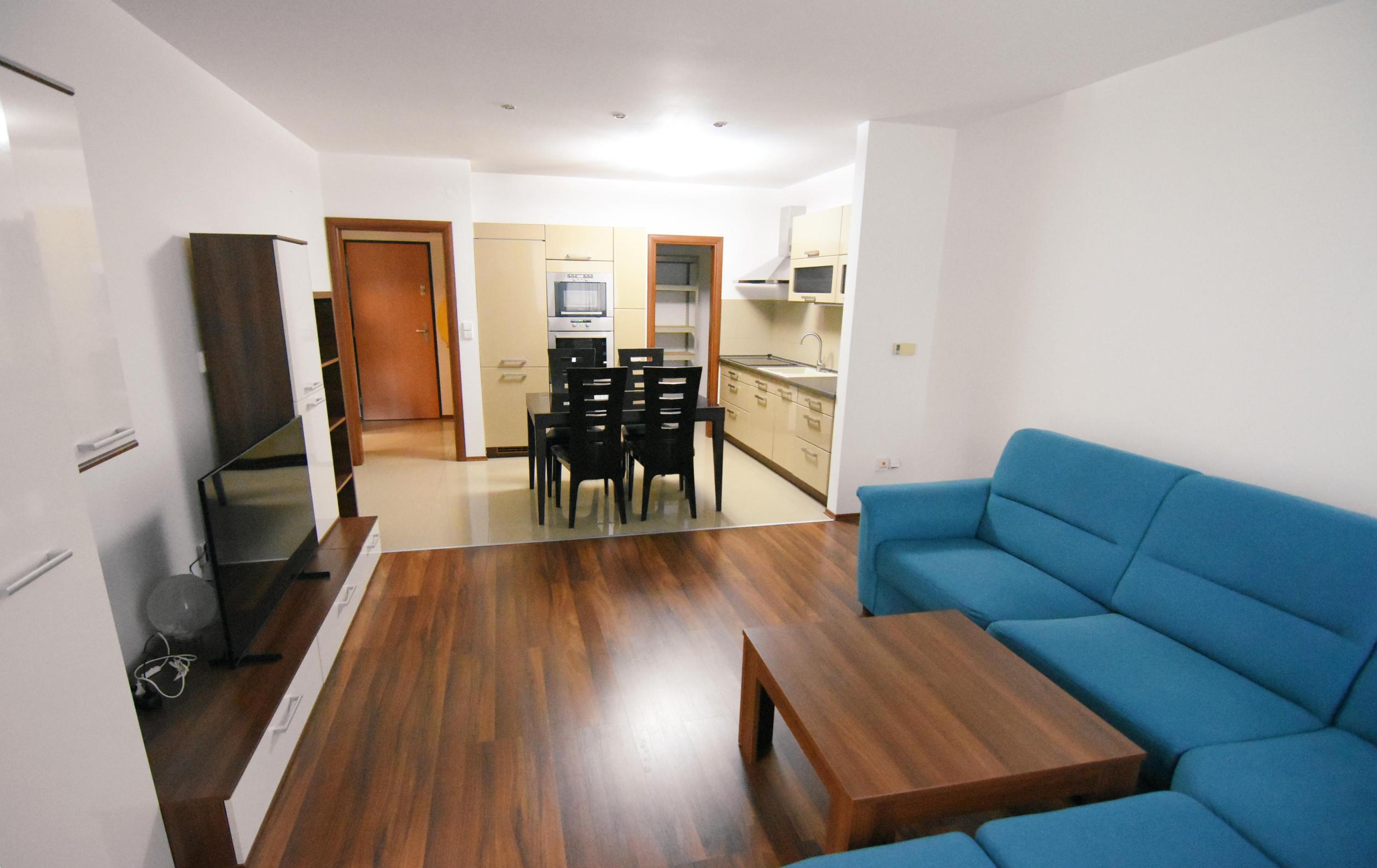 2 izbový byt na prenájom Dolný Šianec Trenčín + parkovné v garáži.