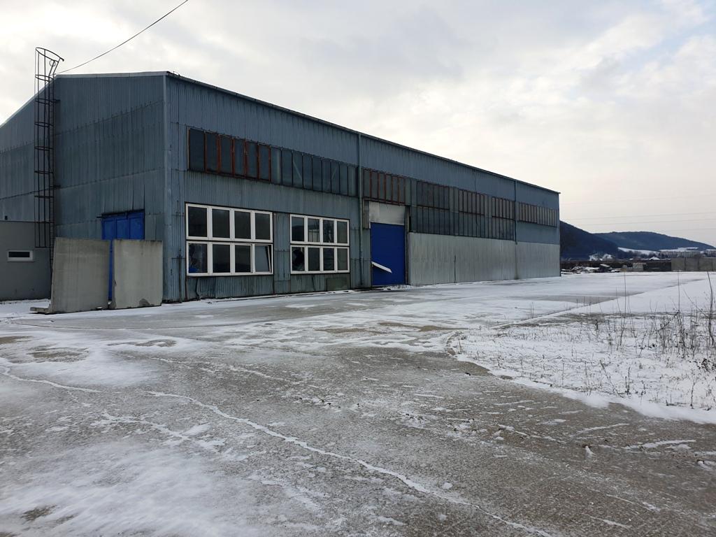 Priemyselný objekt 8000 m2 s halou 991 m2 - Tr. Bohuslavice