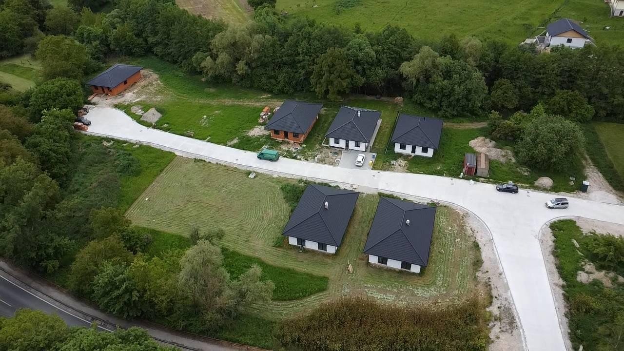 SKVELÁ CENA! NOVOSTAVBA 119 M2 BUNGALOV 4+1 *TYP 2*, PRAŠNÍK, okr.PN