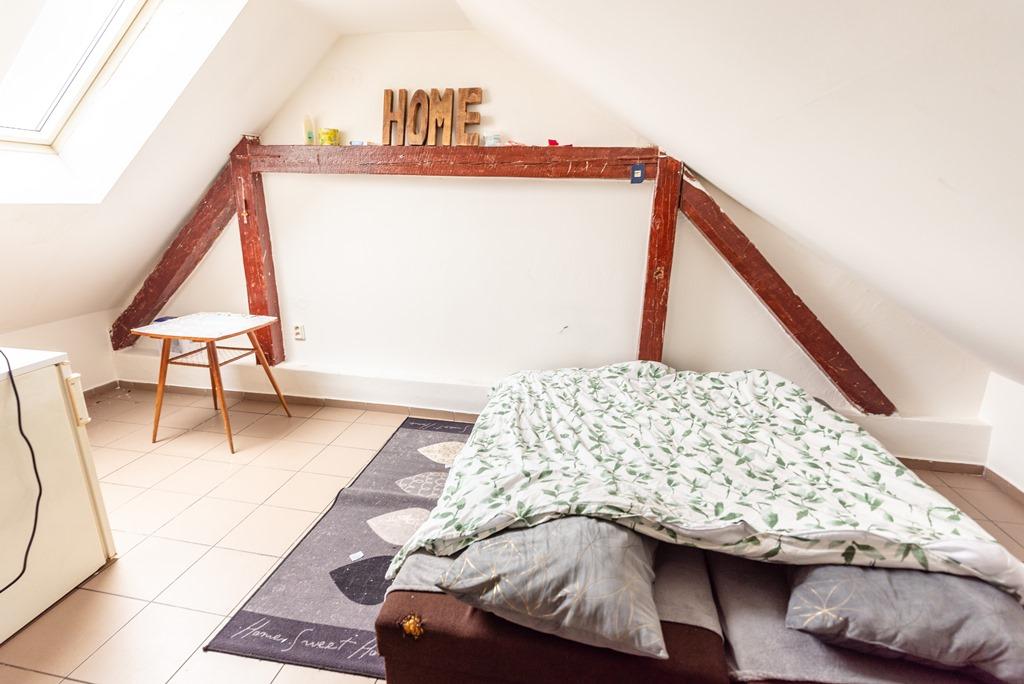 Na prenájom izba v RD - Padlých hrdinov, Bratislava II. ihneď voľná