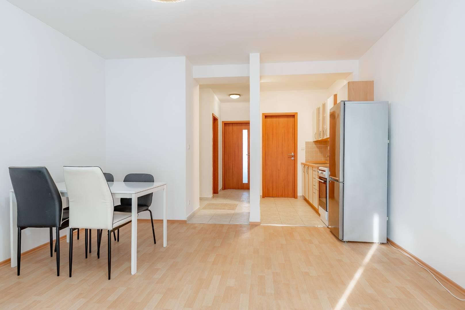 -REZERVOVANÉ-   Luxusný 2-izbový byt + 2 balkóny, 73 m², Hrachová ul. 