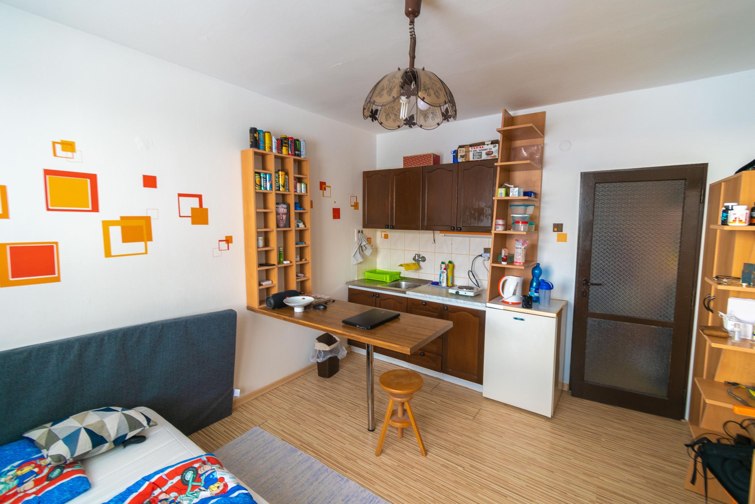 Na prenájom garsónka, 20 m², Šándorova, Ružinov od 1.5.2026