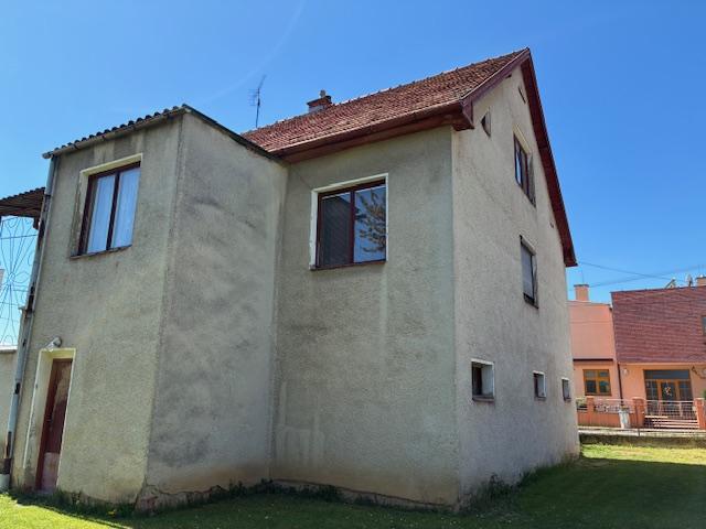 Na predaj Rodinný dom Nitrianske Pravno, pozemok 800 m2