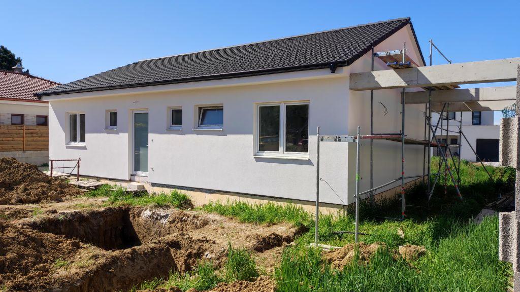 Novostavba rodinného domu-bungalov, Sokolovce