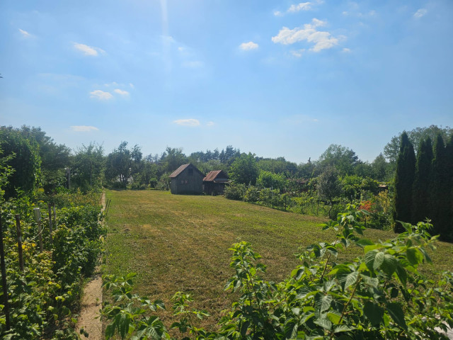 Predám rekreačný stavebný pozemok Dubnica nad Váhom, 470 m2